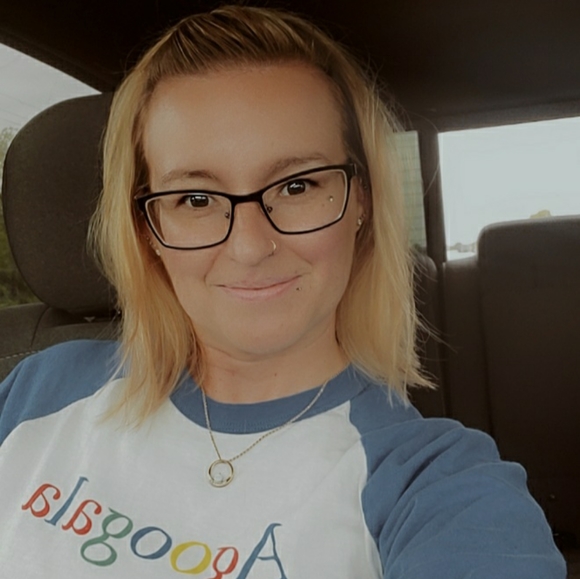 Meet your Posher, Chassity - Picture 2 of 2